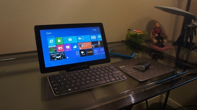 微软宣布新为 Windows 8 设计的键鼠系列，及新触控手势