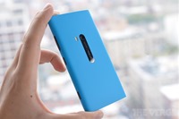 湖蓝色诺基亚 Lumia 920 上手图集