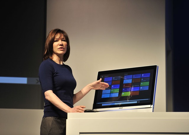 微软确认 Windows Blue 公开预览版于 6 月底推出