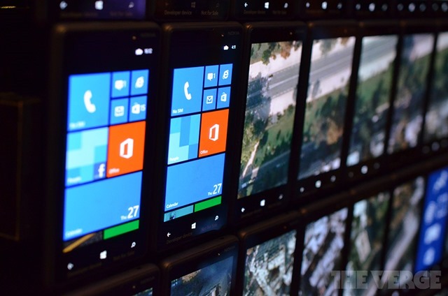 微软展示 200 部可远程控制 WP8 手机墙