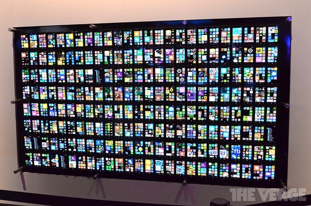 微软展示 200 部可远程控制 WP8 手机墙
