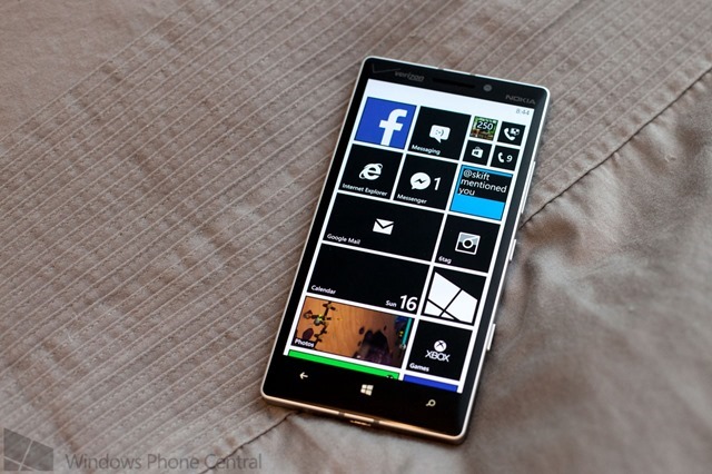 如何将 Windows Phone 主题色设置为黑色？