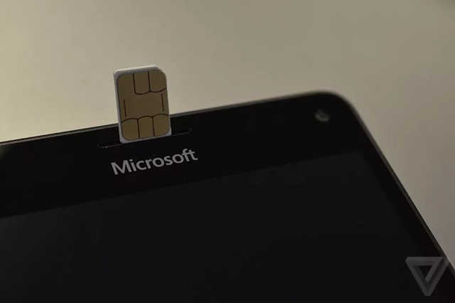 微软正在开发 Windows 10 设备 SIM 卡